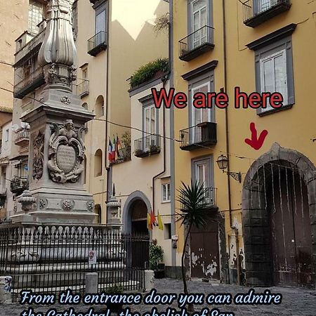 Ad Un Passo Dal Duomo "2" Apartment Наполи Екстериор снимка