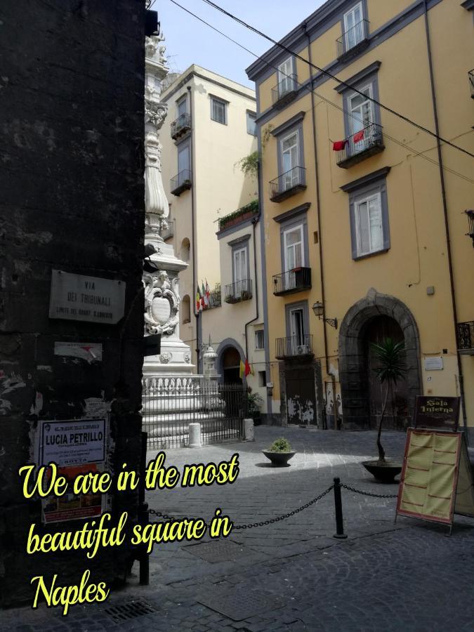 Ad Un Passo Dal Duomo "2" Apartment Наполи Екстериор снимка